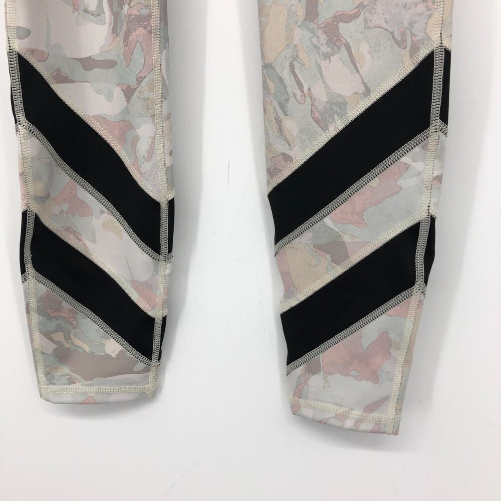 Free People FP Movement Daybreak grey pink  wash camo print leggings XS - Picture 5 of 16